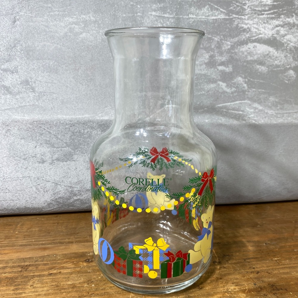 Corelle Coordinates Christmas Teddy Bear Glass Carafe Pitcher 1.7L 56oz Corning
